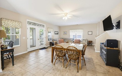Welcome to your perfect Fripp Island getaway! This charming - photo 14