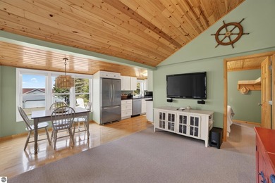 Welcome to the Guest House-your opportunity to enjoy attainable - photo 14