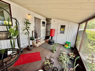 This home is located on a nice size lot w/ no backyard neighbors - photo 15