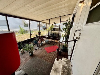 This home is located on a nice size lot w/ no backyard neighbors - photo 17