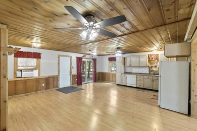 Looking for a nice cozy cottage only 3 blocks from Castle Rock - photo 17