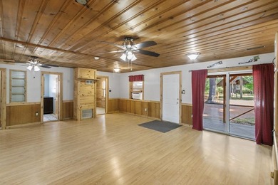 Looking for a nice cozy cottage only 3 blocks from Castle Rock - photo 20