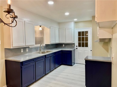 Welcome to this nicely updated move in ready home. Living - photo 22