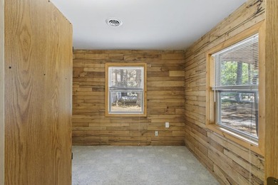 Looking for a nice cozy cottage only 3 blocks from Castle Rock - photo 22