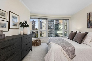 Spectacular marina, ocean and mountain-view home at the coveted - photo 25