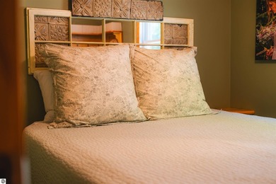Welcome to the Guest House-your opportunity to enjoy attainable - photo 25