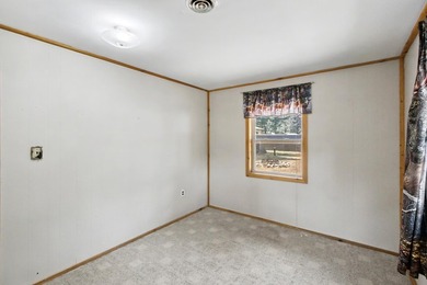 Looking for a nice cozy cottage only 3 blocks from Castle Rock - photo 30