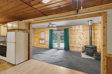 Looking for a nice cozy cottage only 3 blocks from Castle Rock - photo 31