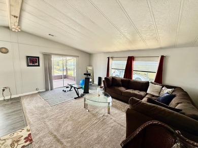 This home is located on a nice size lot w/ no backyard neighbors - photo 40