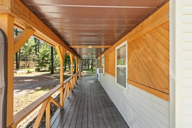 Looking for a nice cozy cottage only 3 blocks from Castle Rock - photo 41