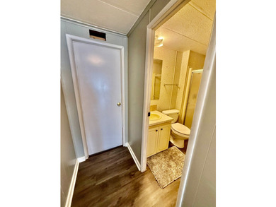 This home is located on a nice size lot w/ no backyard neighbors - photo 46