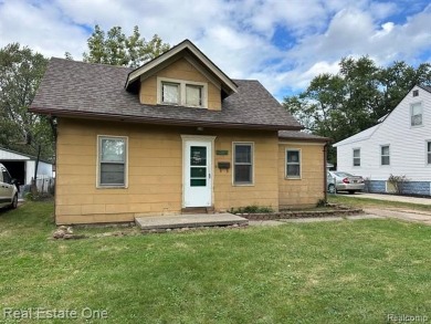 Lake Home For Sale in Saint Clair Shores, Michigan