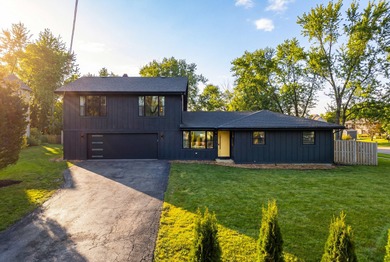 Bruce Lake Home For Sale in Downers Grove Illinois