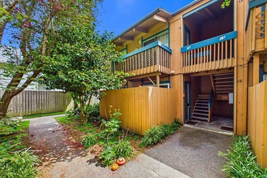 A rare find! A condo in downtown Arcata. Well maintained ground - photo 1