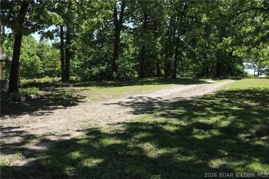 LARGE COUNTRY HOME WITH HIGHLY DESIRABLE LOCATION. ALMOST 4200 - photo 13