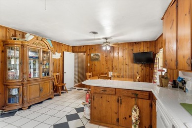 Discover the potential of this charming 3-bedroom, 1.5-bath home - photo 17