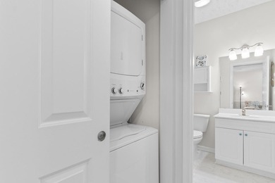 Don't miss your chance to own this beautifully updated 2-bedroom - photo 18