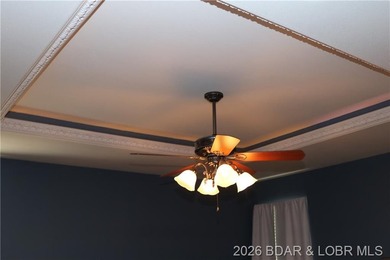 LARGE COUNTRY HOME WITH HIGHLY DESIRABLE LOCATION. ALMOST 4200 - photo 23