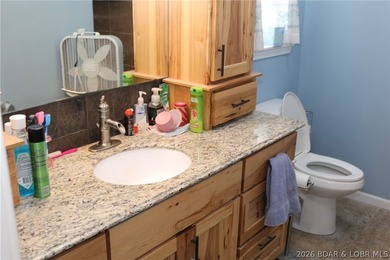 LARGE COUNTRY HOME WITH HIGHLY DESIRABLE LOCATION. ALMOST 4200 - photo 27