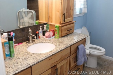 LARGE COUNTRY HOME WITH HIGHLY DESIRABLE LOCATION. ALMOST 4200 - photo 27