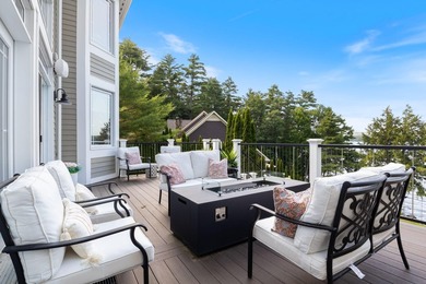 Luxury Living Meets Exceptional Entertaining! Blending timeless - photo 7