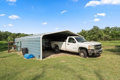 Discover the potential of this charming 3-bedroom, 1.5-bath home - photo 27