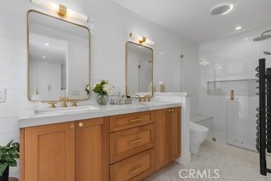 Fully reimagined coastal residence with comprehensive 2021 - photo 35