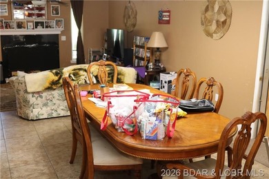 LARGE COUNTRY HOME WITH HIGHLY DESIRABLE LOCATION. ALMOST 4200 - photo 38