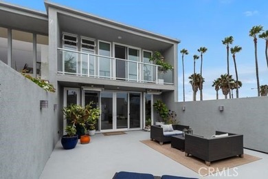 Fully reimagined coastal residence with comprehensive 2021 - photo 38