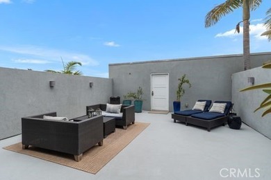 Fully reimagined coastal residence with comprehensive 2021 - photo 40