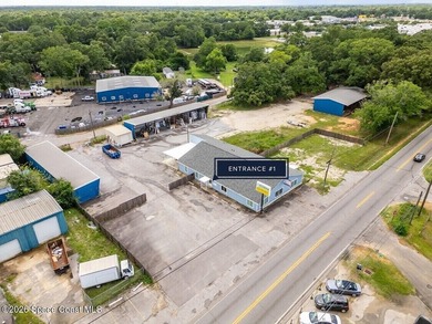 Here is the property you've been waiting for.. 2 acres of - photo 3
