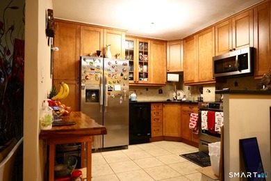 Stunning end unit 2-bedroom, 2-bath condo located in the - photo 6
