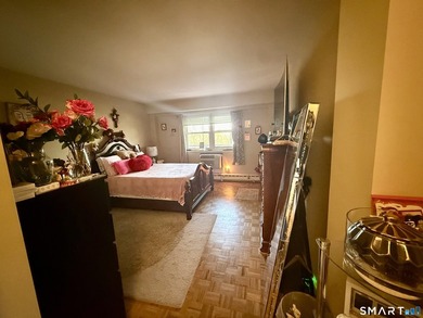 Stunning end unit 2-bedroom, 2-bath condo located in the - photo 8