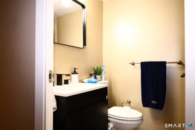 Stunning end unit 2-bedroom, 2-bath condo located in the - photo 10