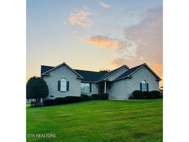 Melton Hill Lake Home For Sale in Clinton Tennessee