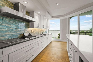 This beautiful unit has recently been renovated and offers a - photo 11