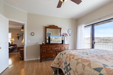 MOTIVATED SELLER! Welcome to easy lake living! This beautifully - photo 15