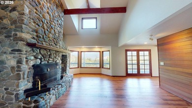Stunning Mountain Views, Thoughtful Updates & Room to - photo 18