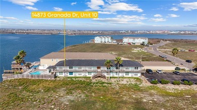 Own a slice of PARADISE! Wake up just minutes from the beach & - photo 1