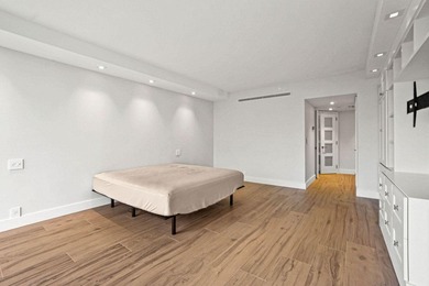 This beautiful unit has recently been renovated and offers a - photo 21