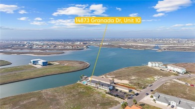 Own a slice of PARADISE! Wake up just minutes from the beach & - photo 2