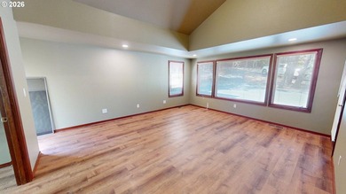 Stunning Mountain Views, Thoughtful Updates & Room to - photo 23