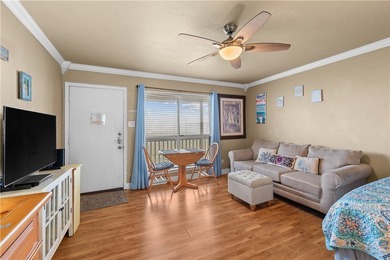 Own a slice of PARADISE! Wake up just minutes from the beach & - photo 4