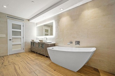 This beautiful unit has recently been renovated and offers a - photo 26