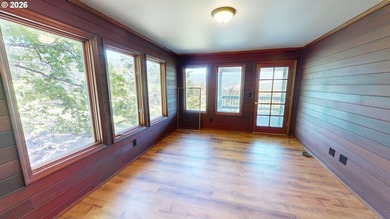 Stunning Mountain Views, Thoughtful Updates & Room to - photo 29