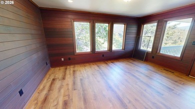 Stunning Mountain Views, Thoughtful Updates & Room to - photo 30