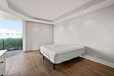 This beautiful unit has recently been renovated and offers a - photo 33