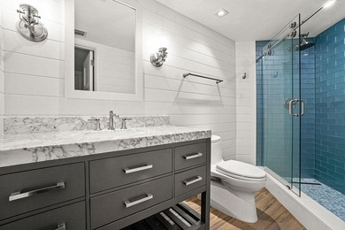 This beautiful unit has recently been renovated and offers a - photo 36