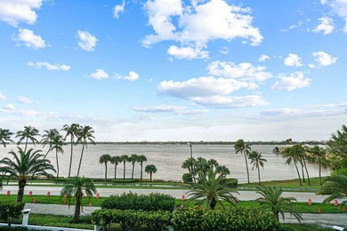 This beautiful unit has recently been renovated and offers a - photo 38