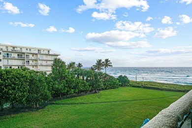 This beautiful unit has recently been renovated and offers a - photo 39